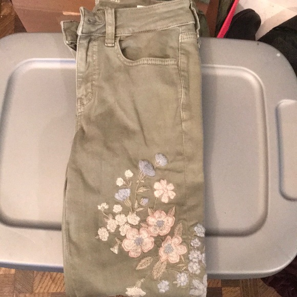 Embroidered Cropped Jeggings - Picture 1 of 5